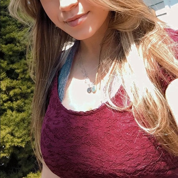 Cute summer top❤️ - Picture 1 of 3